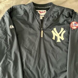 NYY Jacket Windbreaker LIKE NEW size Large